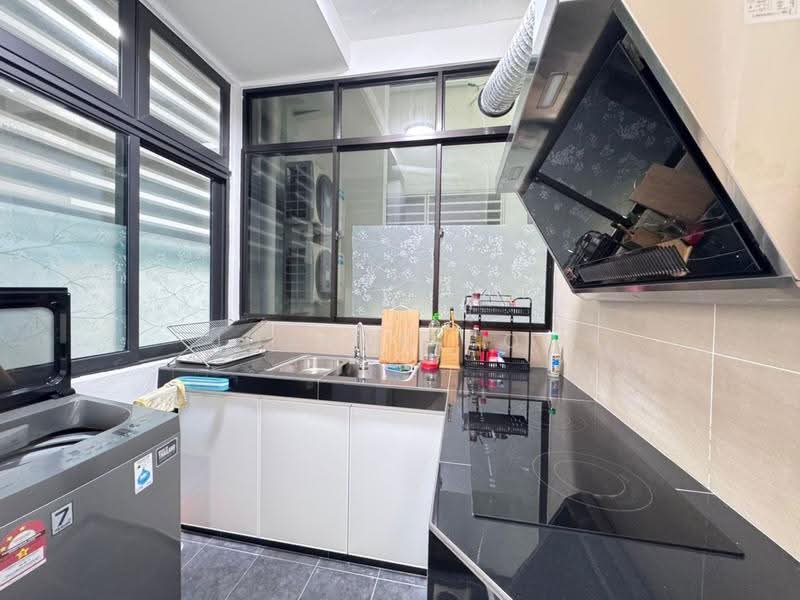Condominium for Rent at Grand Residence @ Merak Mas - Joanne How - Kitchen - PropertyGuru.com.my