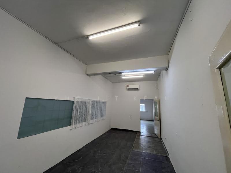 Kedai / Pejabat untuk Disewa di Taman Molek (Johor Bahru) - Kho Jit Keau - Interior - PropertyGuru.com.my