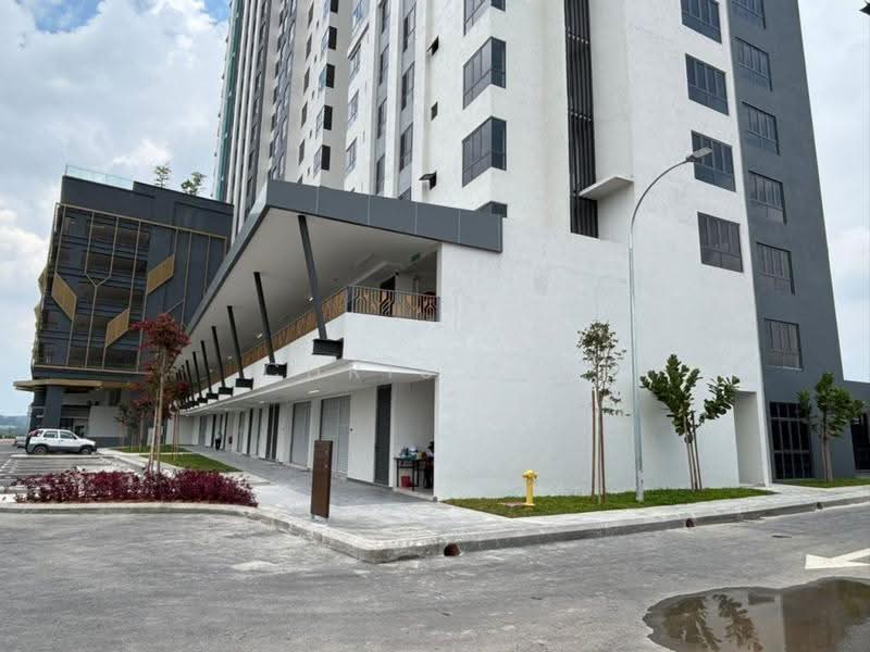 Shop for Rent in Seksyen U6 (Shah Alam) - Chris Tye - Exterior - PropertyGuru.com.my
