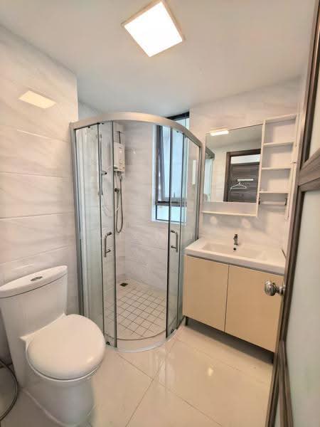 Pangsapuri untuk Disewa di Starview Bay @ Forest City - Ruice Tey - Bathroom - PropertyGuru.com.my