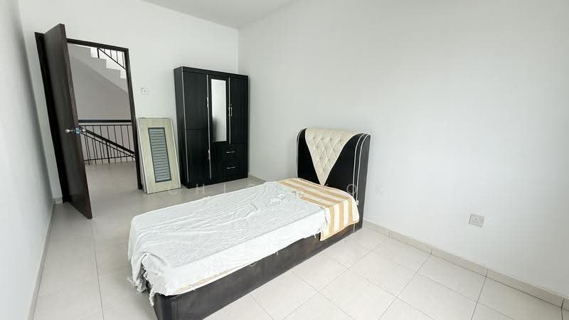 Rumah Teres untuk Dijual di Taman Kundang Jaya (Rawang) - Chloe Kok - PropertyGuru.com.my