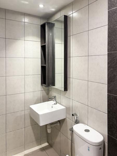 Service Residence for Rent at D'Vine - Owen Loke - Bathroom - PropertyGuru.com.my