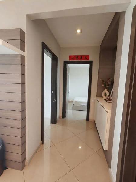 Pangsapuri untuk Dijual di Seri Mutiara Apartment - Ida Aziz - Corridor - PropertyGuru.com.my
