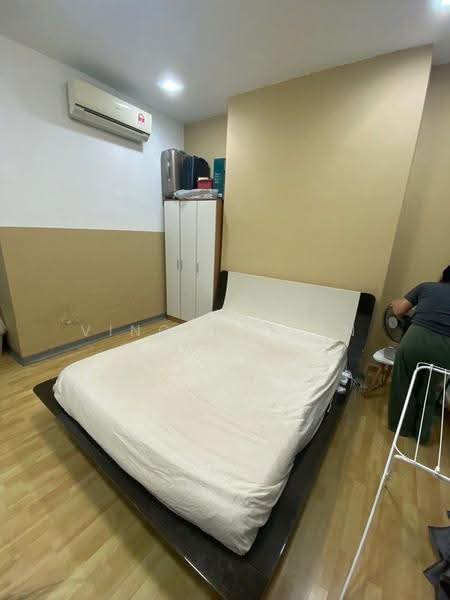 Pangsapuri untuk Dijual di Sri Bahagia Court - Vincent Tan - Bedroom - PropertyGuru.com.my