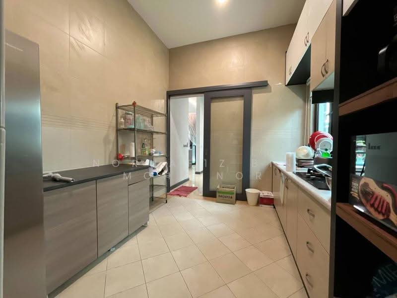 Bungalow House for Rent in Subang Jaya (Selangor) - Norhafiz Bin Mohd Nor - Kitchen - PropertyGuru.com.my
