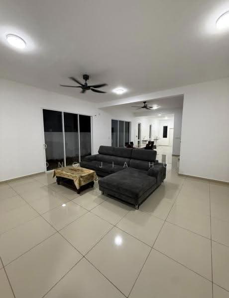 2-storey Terraced House for Rent in Bandar Sri Sendayan (Negeri Sembilan) - Ong Jia Hui - Living Room - PropertyGuru.com.my