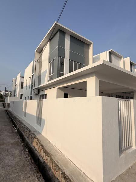 2-storey Terraced House for Rent in Bandar Sri Sendayan (Negeri Sembilan) - Ong Jia Hui - Exterior - PropertyGuru.com.my