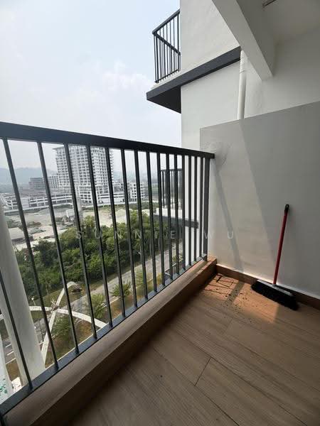 Kediaman Servis untuk Disewa di Bay Suites - Sunnie Wu - Balcony - PropertyGuru.com.my