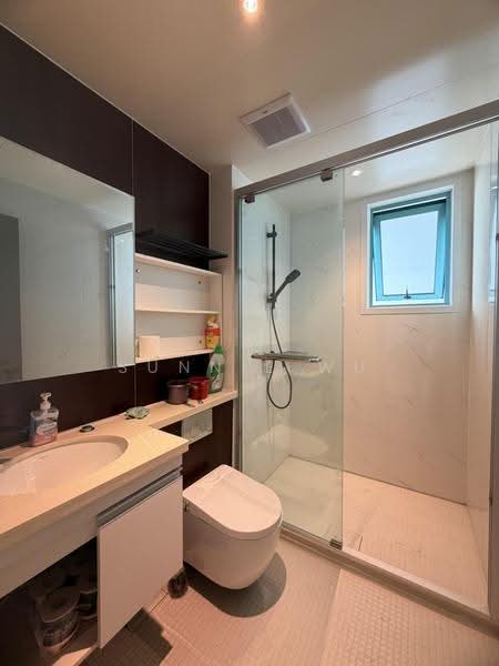 Kediaman Servis untuk Disewa di Bay Suites - Sunnie Wu - Bathroom - PropertyGuru.com.my