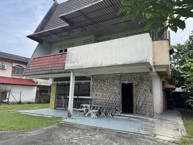 Rumah Banglo untuk Dijual di Rahang (Seremban) - Alicia Chan - Main Entrance - PropertyGuru.com.my