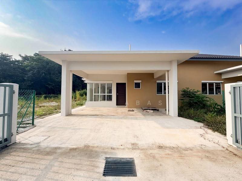 Rumah Berkembar untuk Dijual di Taman Desa Saujana (Hulu Langat) - Amir Abas - Exterior - PropertyGuru.com.my