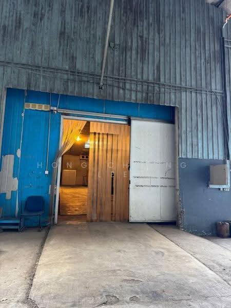 Factory for Rent in Taman Perindustrian Senai (Senai) - Hong Charng Lee - Entrance - PropertyGuru.com.my