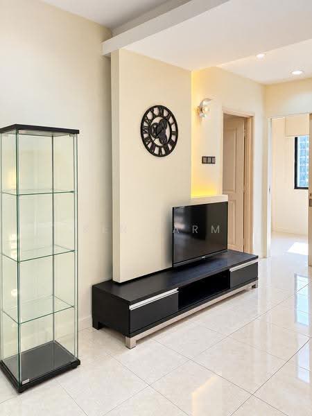 Kondominium untuk Disewa di Casa Tropicana - KEN FARM - Living Room - PropertyGuru.com.my