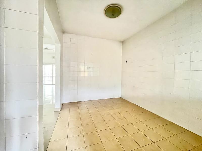2-storey Terraced House for Sale in Serdang (Seri Kembangan) - Chloe Kok - Interior - PropertyGuru.com.my