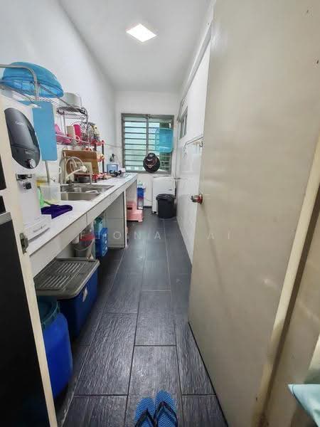 Apartment for Sale at University Condo Apartment 2 (UCA 2) - Fiona Lai - Kitchen - PropertyGuru.com.my