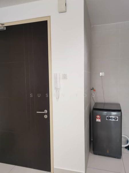 Pangsapuri untuk Dijual di Central Residence @ Sungai Besi - Susan Foo - Entrance - PropertyGuru.com.my