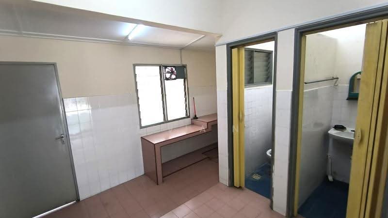 2-storey Terraced House for Sale in Taman Muda (Ampang) - Olivia Ng - Bathroom - PropertyGuru.com.my