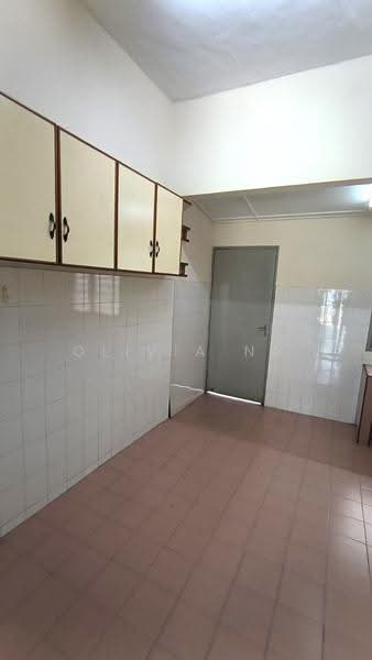 2-storey Terraced House for Sale in Taman Muda (Ampang) - Olivia Ng - Kitchen - PropertyGuru.com.my