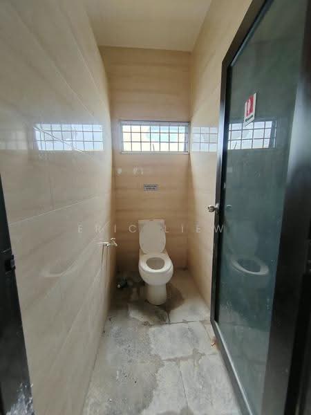Shop for Rent in Danau Kota (Setapak) - Eric Liew - Bathroom - PropertyGuru.com.my