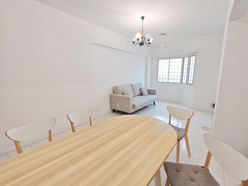 Pangsapuri untuk Disewa di Vista Pinggiran Apartment - Evanslee . - Living Room - PropertyGuru.com.my