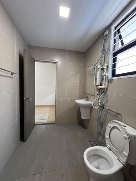 Rumah Teres 2-Tingkat untuk Dijual di Bukit Raja (Selangor) - Elaine Yap - PropertyGuru.com.my