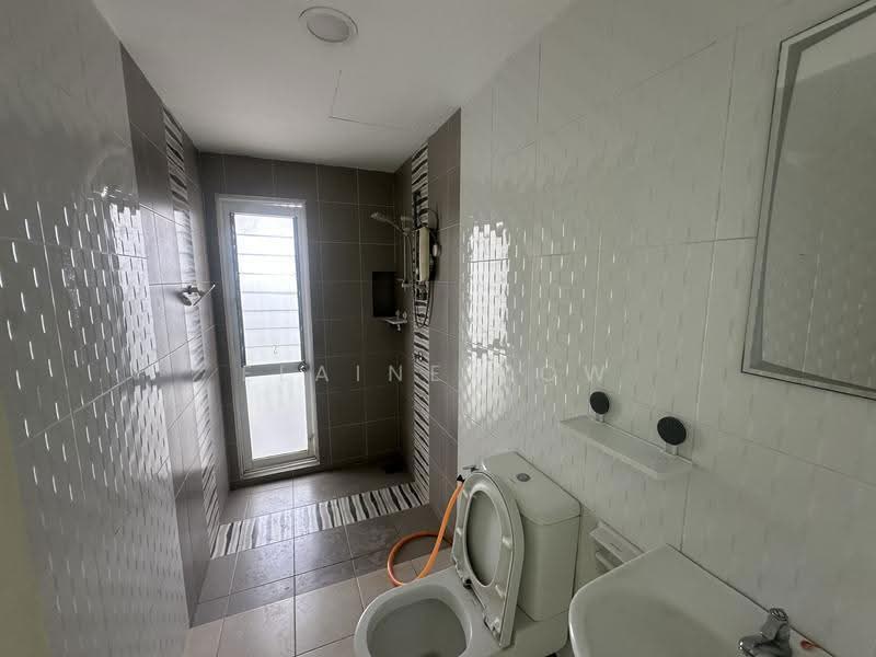 Condominium for Sale at The Zest @ Kinrara 9 - Elaine Kow - Bathroom - PropertyGuru.com.my