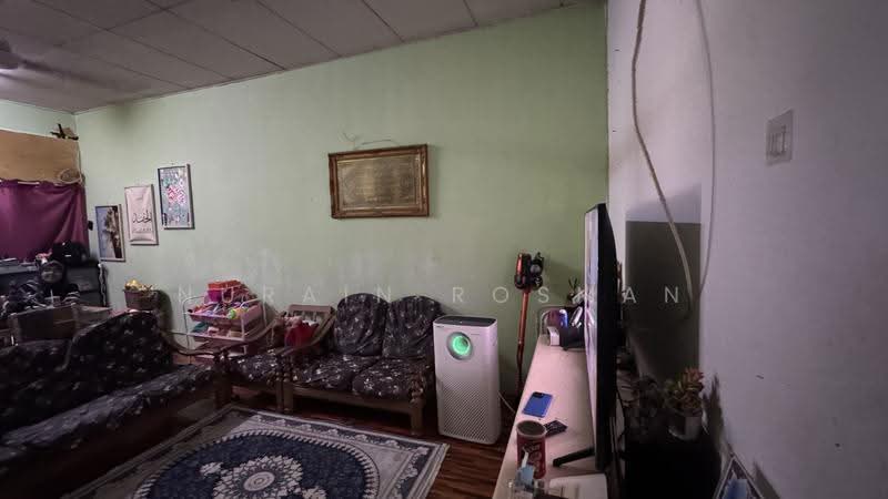 Rumah Teres 1-Tingkat untuk Dijual di Senawang (Negeri Sembilan) - Nurain Rosman - Living Room - PropertyGuru.com.my