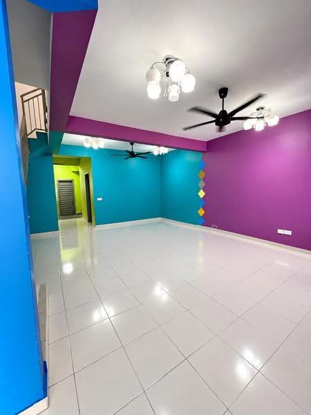 Rumah Teres 2-Tingkat untuk Dijual di Kuala Selangor (Selangor) - Nor Ozir - Living Room - PropertyGuru.com.my