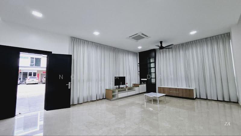 Bungalow House for Rent in Cyberjaya (Selangor) - Norsyahidah Razlan - Living Room - PropertyGuru.com.my