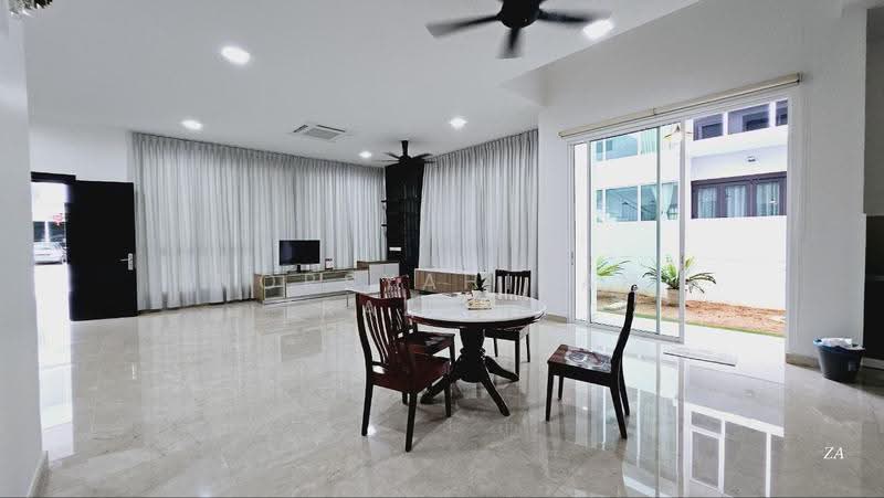 Bungalow House for Rent in Cyberjaya (Selangor) - Norsyahidah Razlan - Living Room - PropertyGuru.com.my