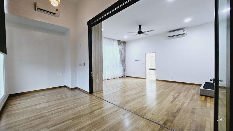 Bungalow House for Rent in Cyberjaya (Selangor) - Norsyahidah Razlan - Living Room - PropertyGuru.com.my