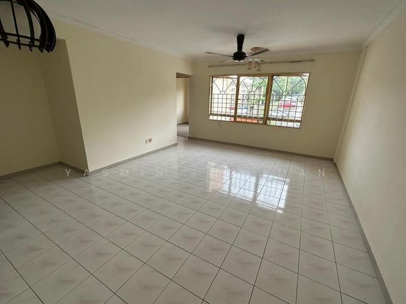 Apartment for Rent at saujana apartment - Yasmin Sulaiman - Living Room - PropertyGuru.com.my