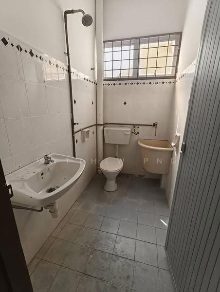 Semi-Detached House for Sale in Sungai Rusa (Balik Pulau) - Matthew Png - Bathroom - PropertyGuru.com.my