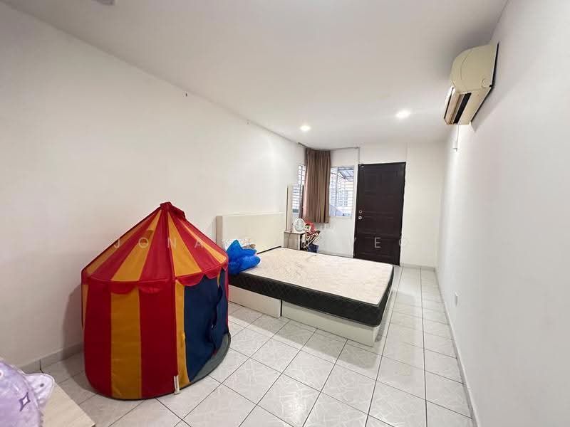 Rumah Teres untuk Dijual di Puchong (Selangor) - Jonathan Yeoh - Bedroom - PropertyGuru.com.my