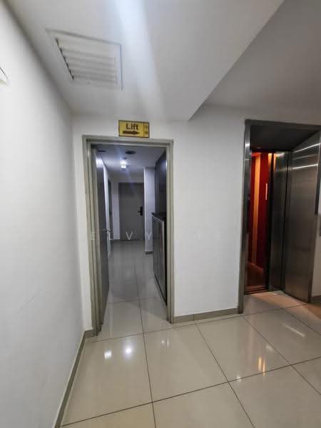 Kedai / Pejabat untuk Dijual di Johor Bahru (Johor) - Elvy Lee - Corridor - PropertyGuru.com.my