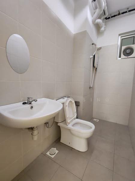 Apartment for Rent at Residensi Seri Wahyu - Frankie Sing - Bathroom - PropertyGuru.com.my