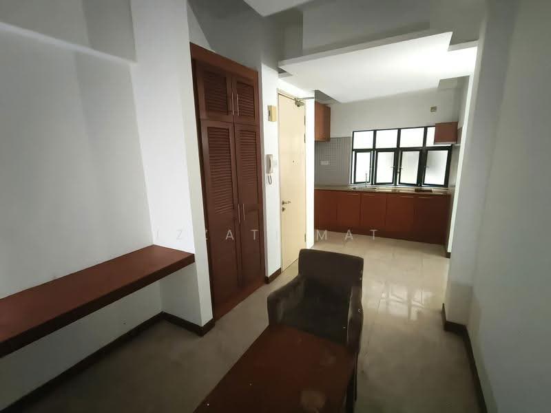 Condominium for Sale at 10 Semantan Suites - Izzati Mat - Living Room - PropertyGuru.com.my