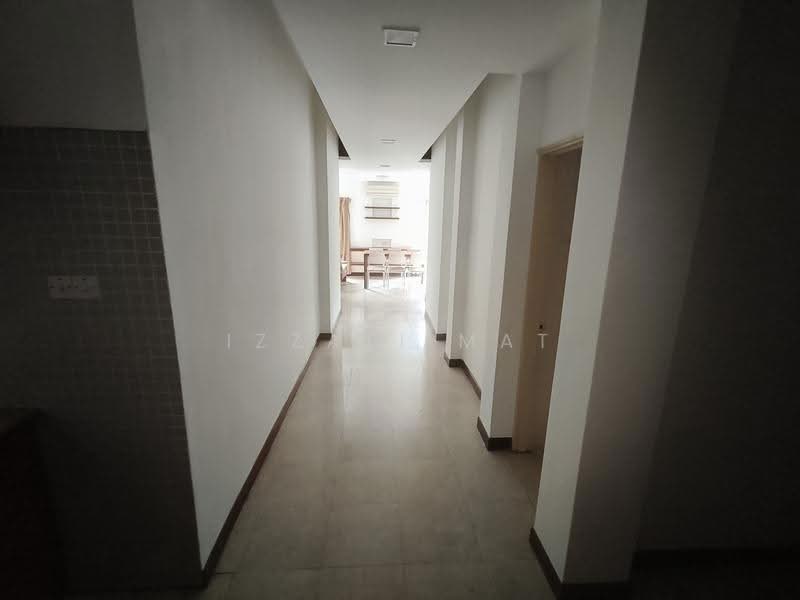 Condominium for Sale at 10 Semantan Suites - Izzati Mat - Corridor - PropertyGuru.com.my
