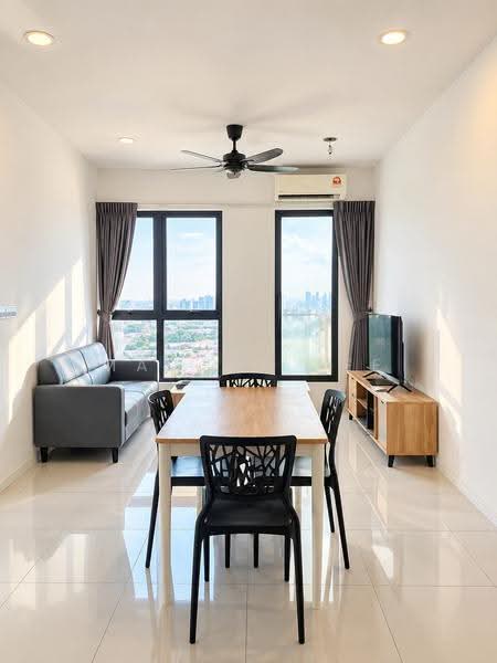 Kediaman Servis untuk Disewa di Residential Suites @ HighPark - Marcus Tee - Living Room - PropertyGuru.com.my