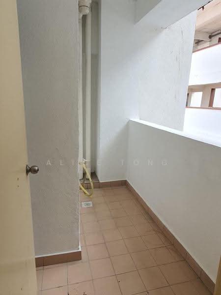 Kondominium untuk Dijual di Sri Pelangi Condominiums - Alice Tong - Balcony - PropertyGuru.com.my