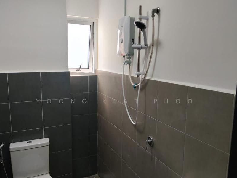 Pangsapuri untuk Disewa di Residensi Akasia Jubilee - Yoong Keat Phoo - Bathroom - PropertyGuru.com.my