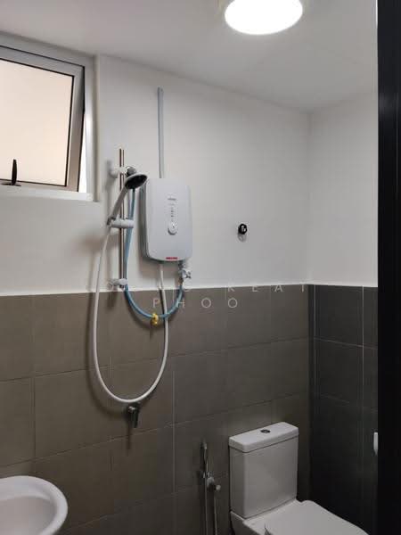 Pangsapuri untuk Disewa di Residensi Akasia Jubilee - Yoong Keat Phoo - Bathroom - PropertyGuru.com.my