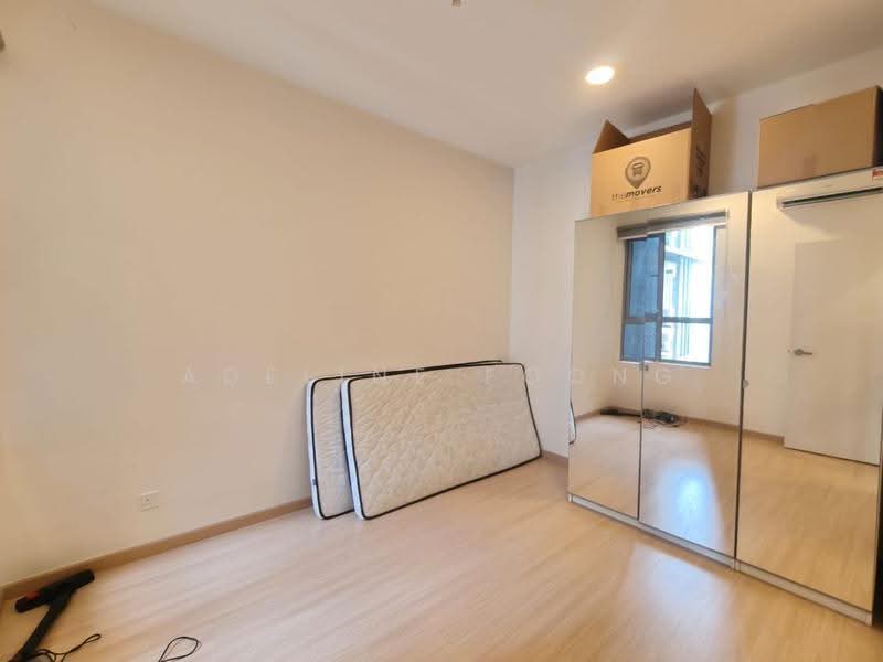Kediaman Servis untuk Dijual di Gravit8, Klang - Adeline Foong - Bedroom - PropertyGuru.com.my
