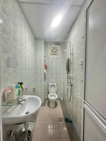 2.5-storey Terraced House for Sale in Taman Selayang Permata (Batu Caves) - Zamshary Budin - Bathroom - PropertyGuru.com.my