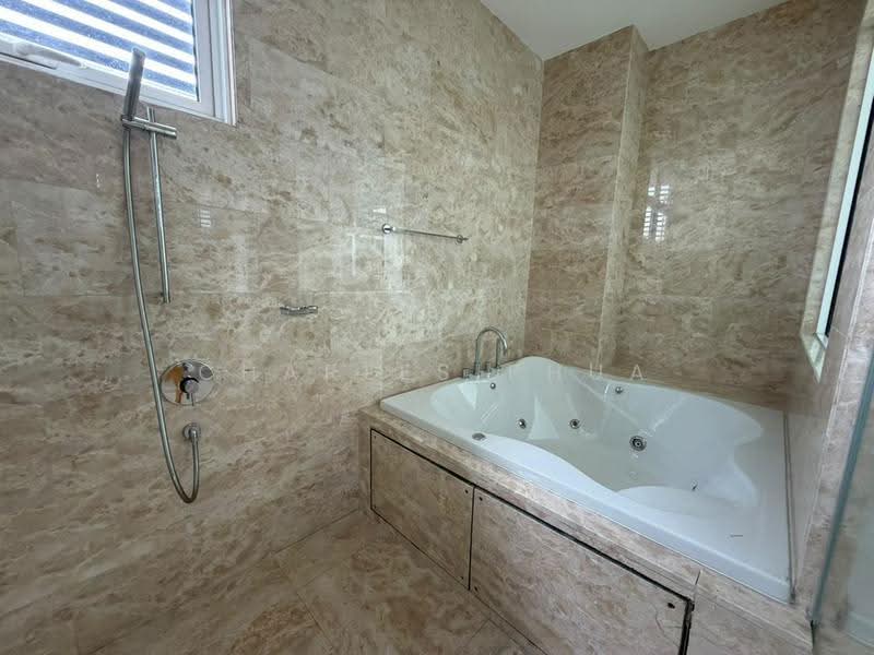 Kondominium untuk Dijual di Kenny Hills Residence - Charles Phua - Bathroom - PropertyGuru.com.my