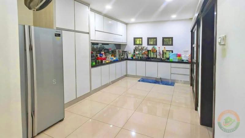 Cluster House for Sale in Bandar Bukit Tinggi (Klang) - Stephanie Lim - Kitchen - PropertyGuru.com.my