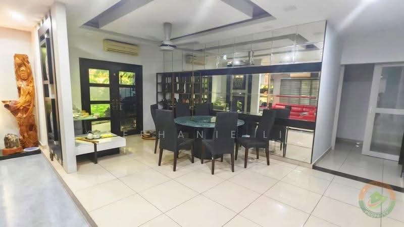 Cluster House for Sale in Bandar Bukit Tinggi (Klang) - Stephanie Lim - Dining Room - PropertyGuru.com.my