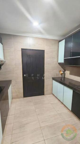 Cluster House for Sale in Bandar Bukit Tinggi (Klang) - Stephanie Lim - Kitchen - PropertyGuru.com.my