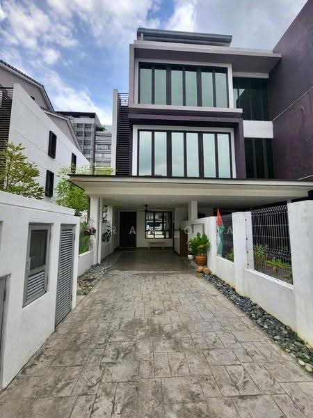 Townhouse for Sale in Shah Alam (Selangor) - Nadrah Omar - Exterior - PropertyGuru.com.my