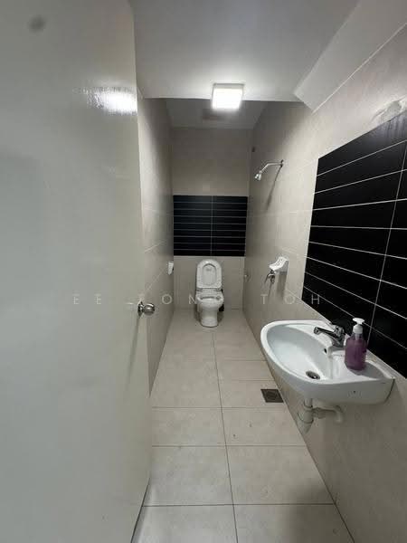 3-storey Terraced House for Sale in Setia Eco Cascadia (Tebrau) - Ee Fong Toh - Bathroom - PropertyGuru.com.my